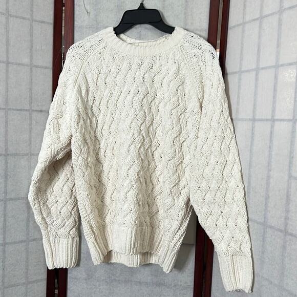 PHILOSOPHY NWT CREAM CABLE KNIT SOFT FLUFFY SWEATER SIZE S/P‎ - Picture 2 of 8